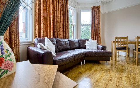 Piccadilly Apartment