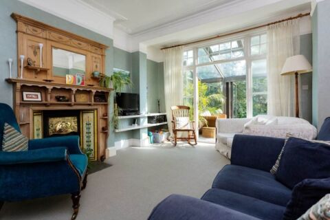 Living Area, Flanchford Road Serviced Accommodation, Chiswick, London