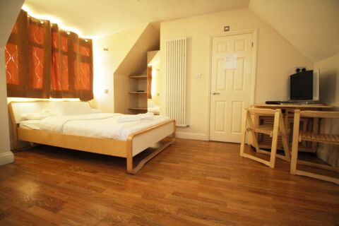 Bedroom, Hillbrook Road Serviced Apartments, Tooting