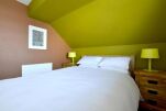 Bedroom, Arundel Cottage Serviced Accommodation, Brighton