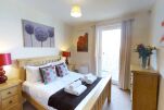 Bedroom, The Triangle Serviced Apartments, Cambridge