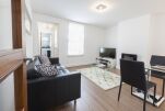 Living and Dining Area, Mill Street Serviced Apartments, Bedford