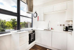 Kitchen, Centro Serviced Apartments, Milton Keynes