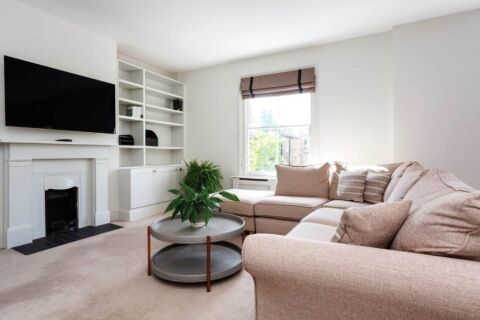 Living Room, Hammersmith Oasis Serviced Apartments, London