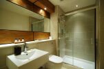 Bathroom, One Harrington Gardens Serviced Apartments, Kensington, London