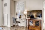 Living Area, Avenir Serviced Apartment, Boston
