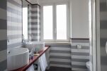 Bathroom, Via Gaeta Serviced Apartments, Rome