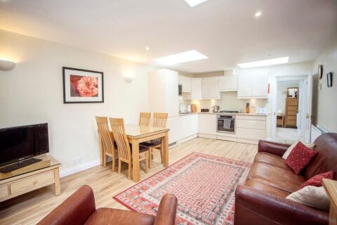 Open Plan Living Area, Sydney Mews House Serviced Apartments, Bath