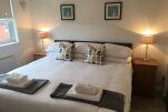 Bedroom, Brambling House Serviced Accommodation, Coatbridge