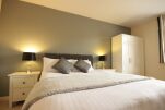 Bedroom, Old Town Serviced Apartments, Hull