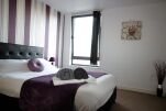Bedroom, Marina View Serviced Apartments, Hull