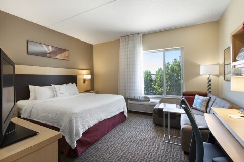 Bedroom, TownePlace Suites Serviced Accommodation, Rock Hill
