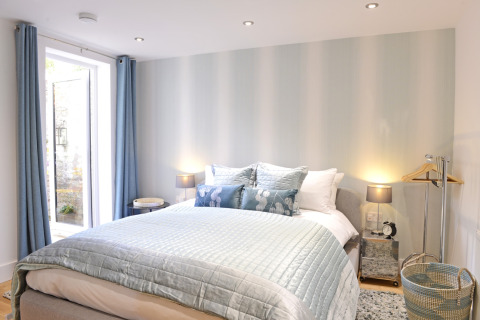 Bedroom, Urban Chic Serviced Apartments, Eastbourne