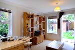 Living Area, Elizabeth Jennings Way Serviced Apartment, Oxford