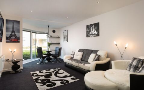 Venice House Apartments