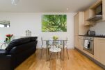 Kitchen, Hamilton Court Serviced Apartments, Bristol