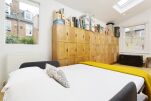 Bedroom, Ronalds Road Serviced Apartment, Highbury