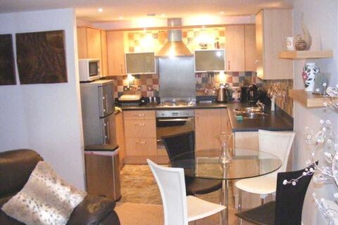 Kitchen Area, Racecourse Serviced Apartments, Chester