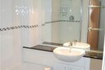 Bathroom, Racecourse Serviced Apartments, Chester