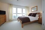 Skyline Plaza Serviced Apartments, Bedroom, Basingstoke