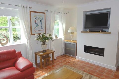 Living Room, Bluebell Cottage Serviced Apartments, Chester