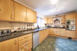 Kitchen, Northleigh House Serviced Accommodation, Milton Keynes