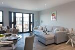 Penthouse Living Space, 7Zero1 Serviced Apartments, @ Cotels Milton Keynes