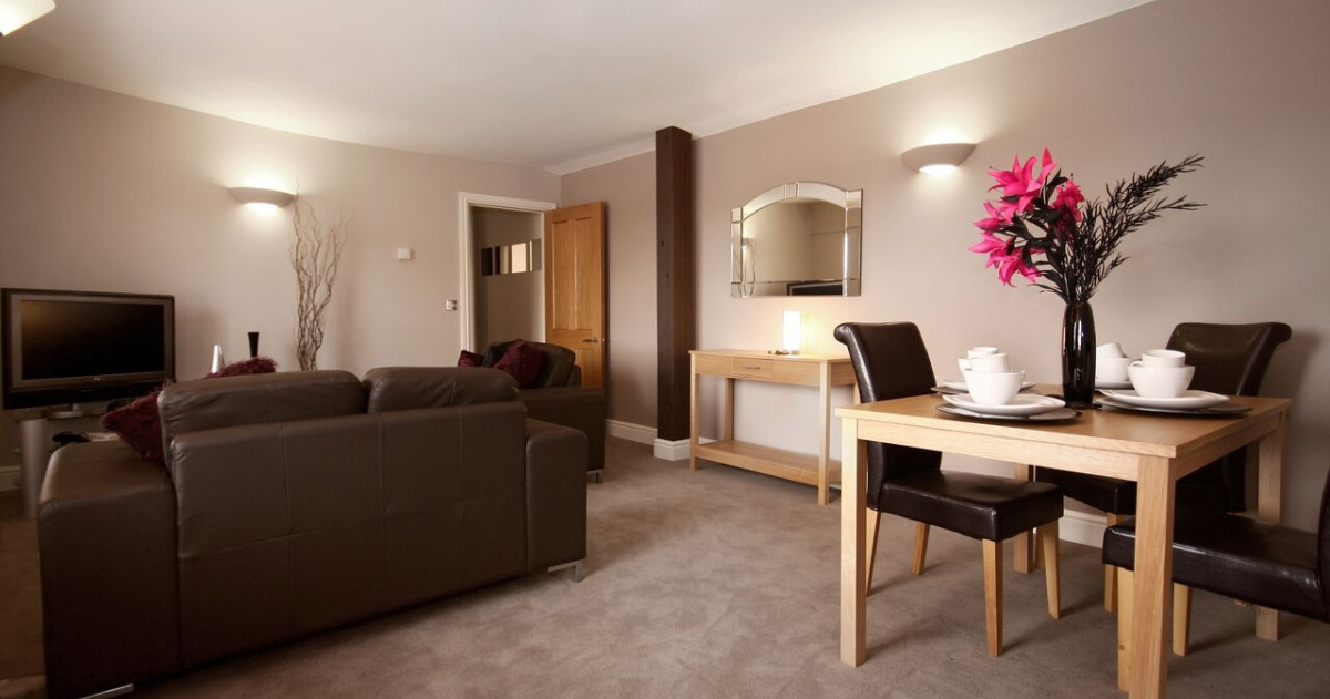 Montague House Apartments in Wokingham Situ