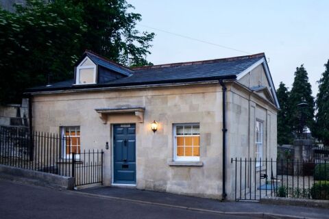 Camden Lodge Serviced Apartment Building, Bath