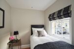 Bedroom, Camden Lodge Serviced Apartments, Bath
