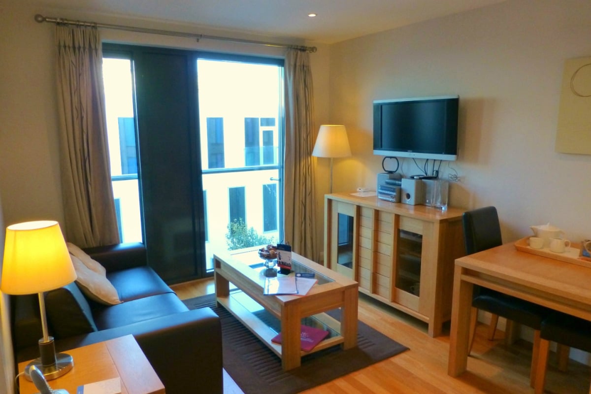 Liberty Wharf Apartments in Jersey Situ