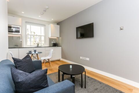 Open Plan Living Area, Inverness Terrace Serviced Apartments, Bayswater