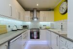 Kitchen, Citygate Serviced Apartments, Belfast