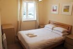 Bedroom, Elmcroft Serviced Apartments, Crawley
