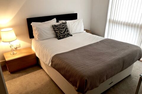 Bedroom, Oddfellows Serviced Apartments, Newbury