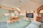 Open plan kitchen and lounge, Coachman's Serviced Apartment Hove
