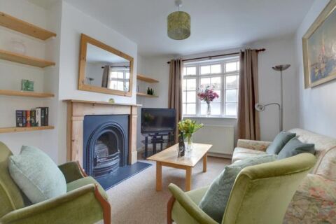 Living Room, Rosemary Cottage, serviced accommodation Brighton 