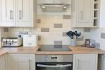 Kitchen, Pacific Heights Serviced Apartment, Eastbourne