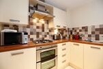 Kitchen, Mandara Point Serviced Apartments, Coventry