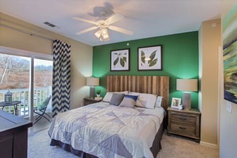Bedroom, Crown Point Serviced Apartments, Danbury, Connecticut