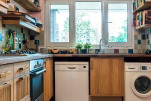 Kitchen, Howard Road Serviced Apartment, London