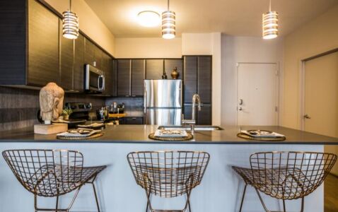 Iluminate Apartments