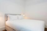 Bedroom, Swiss Cottage Serviced Accommodation, Finchley