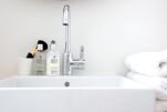 Bathroom, Dom Tower 3 Serviced Apartment, Utrecht