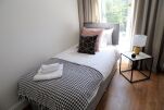 Bedroom, Langland House Serviced Accommodation, Glasgow