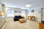 Open Plan Living Area, Imperial Court Serviced Apartments, Maidenhead