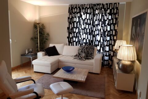 Living Area, Chamberi Serviced Apartments, Madrid