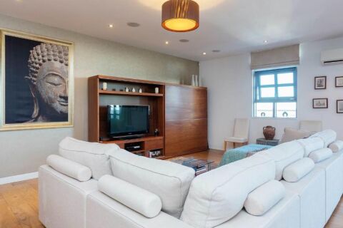 Living Area, Wimbledon Hill Road Serviced Apartment, London