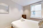 Bedroom, Lovat Lane Monument Serviced Apartments, London
