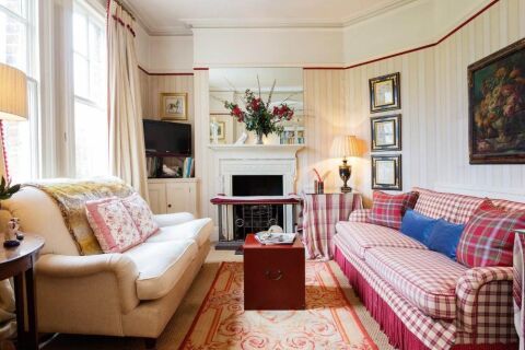 Living Area, Fulham Country House Serviced Accommodation, London